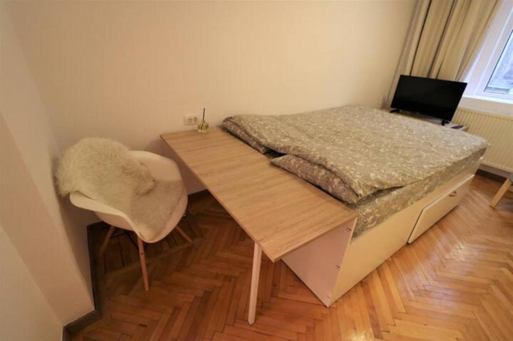 Cozy Old Town Apartment - Free Minibar Bucarest Esterno foto